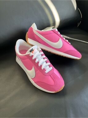 Nike Pacific Pink Retro Sneakers Women’s Size US 7